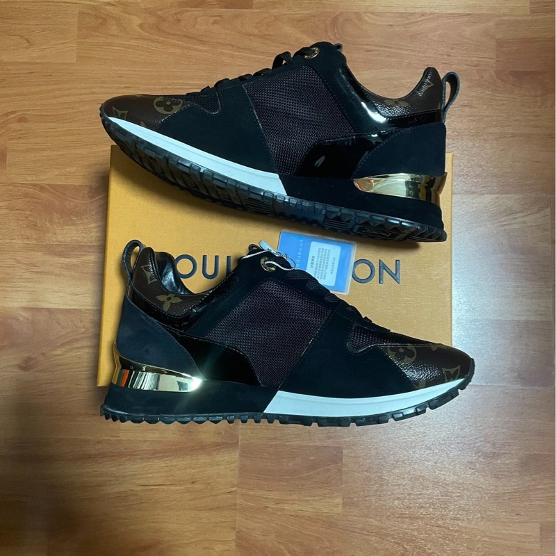 Lv Run Away絨面厚底鞋 低幫休閒鞋 女款 黑色37碼-1