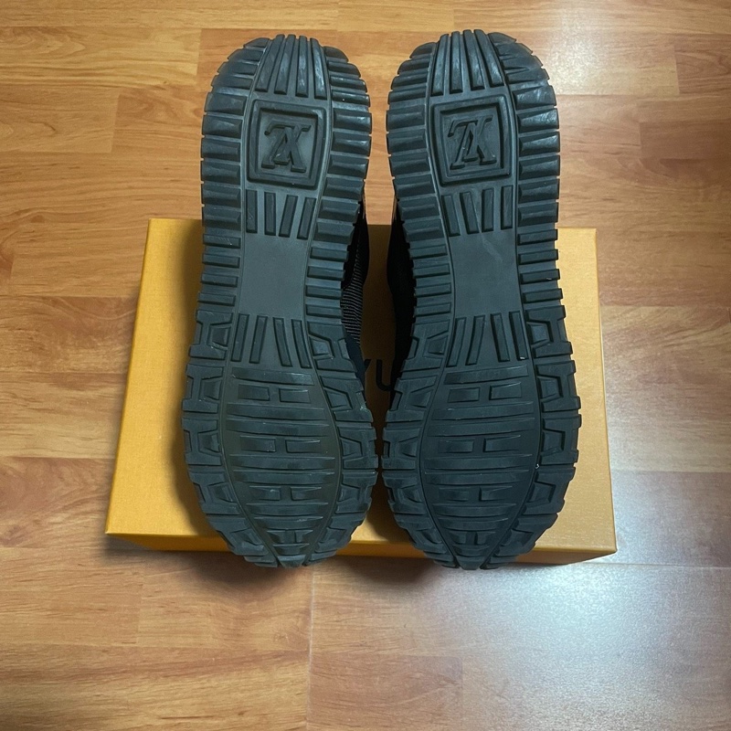 Lv Run Away絨面厚底鞋 低幫休閒鞋 女款 黑色37碼-9