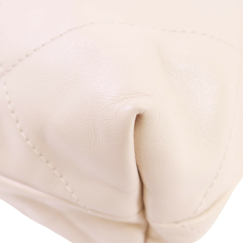 CHANEL 牛皮皮革Chanel 22 Small銀扣鏈帶肩背袋-11