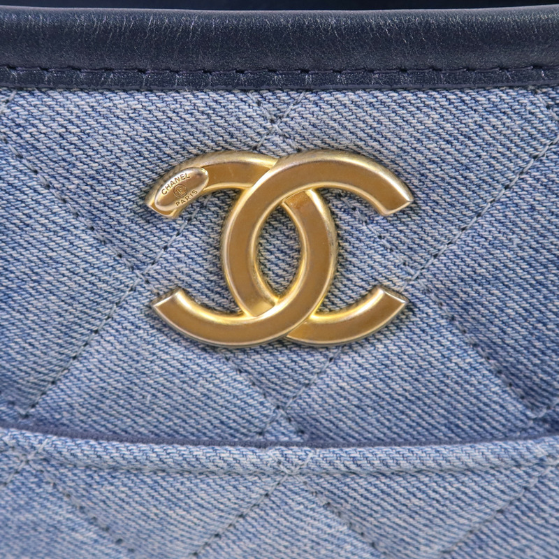 CHANEL 牛仔布Hobo Bag金扣鏈帶手挽肩背兩用袋-8