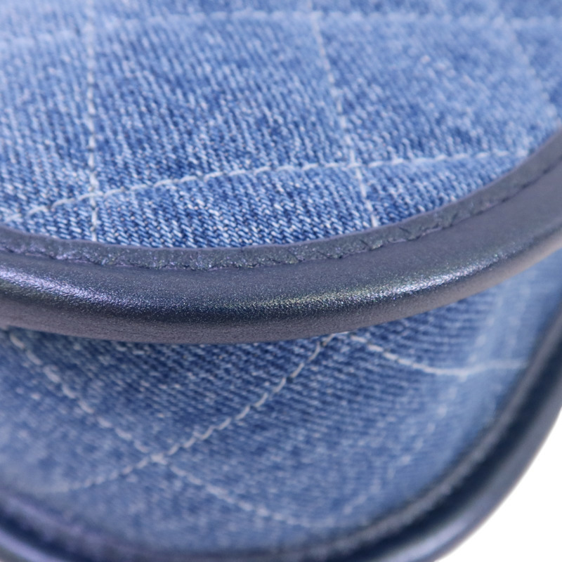 CHANEL 牛仔布Hobo Bag金扣鏈帶手挽肩背兩用袋-13