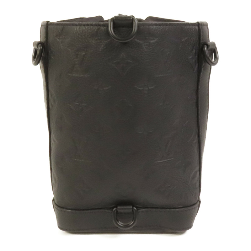 LOUIS VUITTON Mono-Shadow Noe Sling肩背袋-1