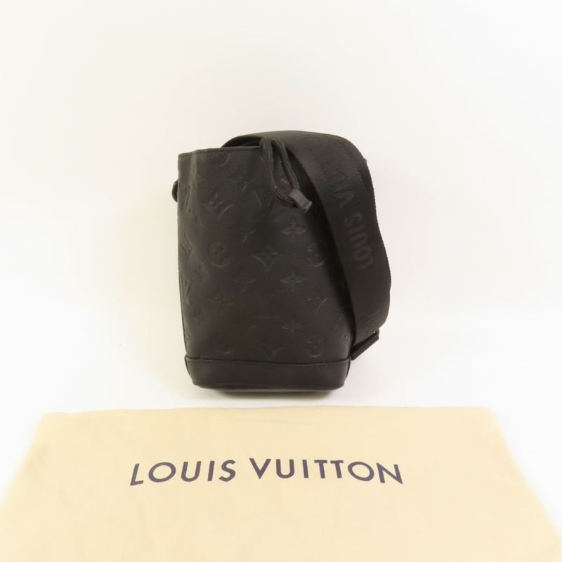 LOUIS VUITTON Mono-Shadow Noe Sling肩背袋-8