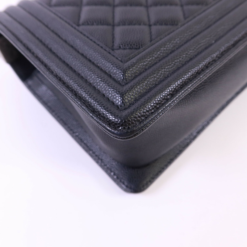 CHANEL 牛皮皮革Boy 25鏈帶肩背袋-14