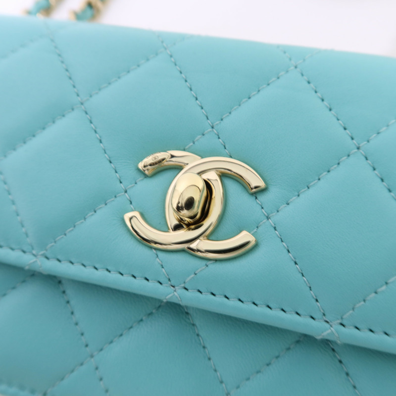 CHANEL 羊皮皮革Trendy CC金扣鏈帶肩背袋-10