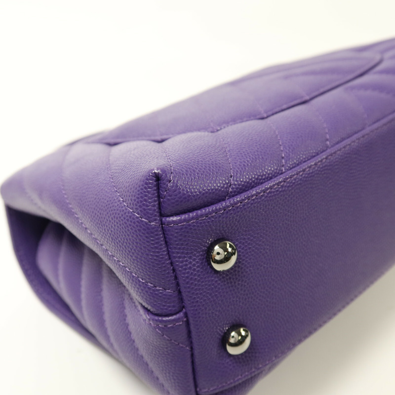 CHANEL 牛皮皮革Coco Handle銀扣鏈帶肩背袋-12