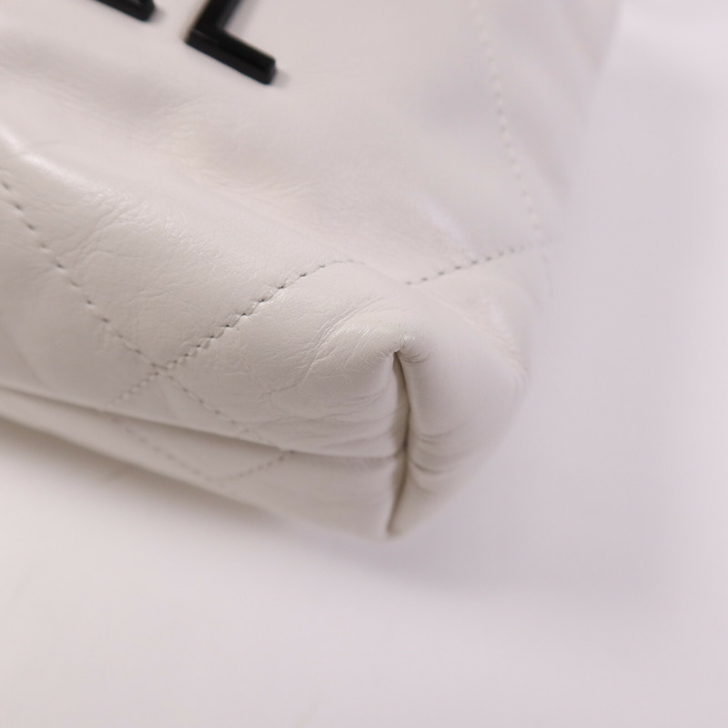 CHANEL 牛皮皮革Mini 22金扣鏈帶手挽肩背兩用袋-10