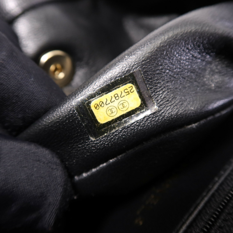 CHANEL 牛皮皮革Affinity Backpack金扣鏈帶背包-6