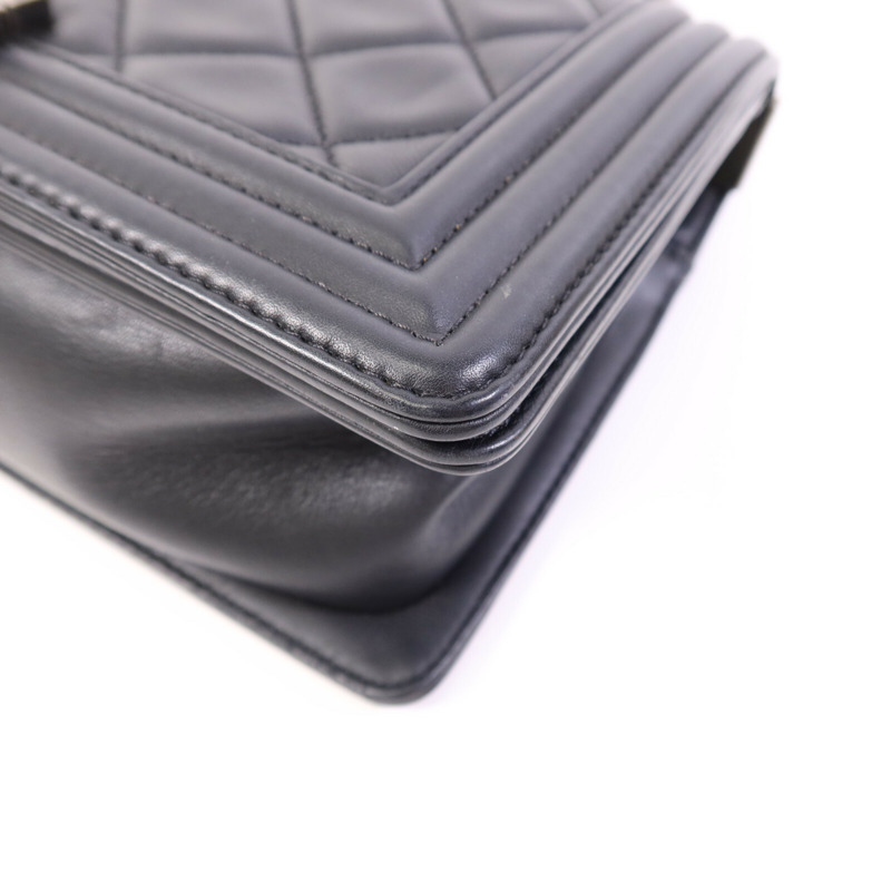 CHANEL 牛皮皮革Boy 25銀扣鏈帶肩背包-10