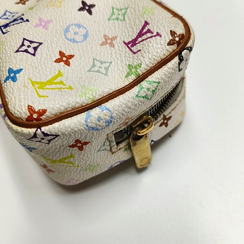 LOUIS VUITTON WAPITY白三彩塗層帆布老花零錢包金色五金-9