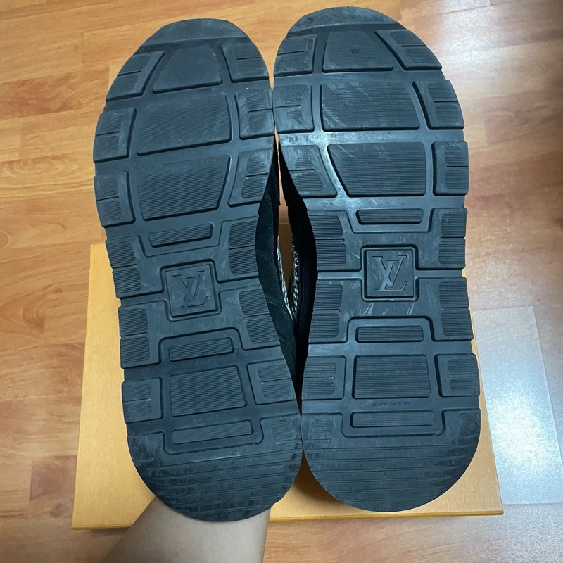 Lv Run Away低幫跑步鞋 正品路易威登男款 黑灰色43碼-6