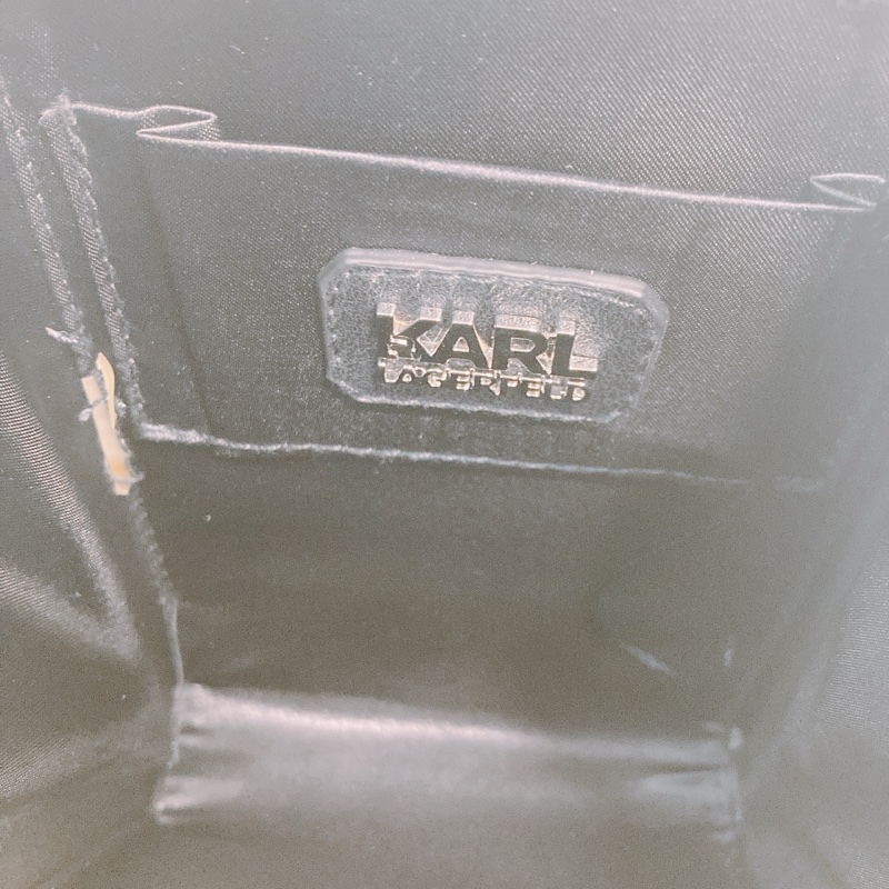 MS0516 KARL 老佛爺可愛版閃粉硬盒子鍊帶包包LAGERFELD IKONIK VERTICAL CLUTCH BOX ACRYLIC-13
