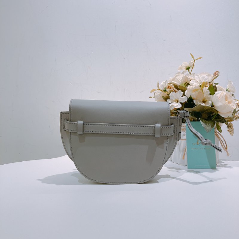 TW4673 Loewe 羅意威 迷你手袋 灰色 Mini Gate Bag Calfskin Grey-1