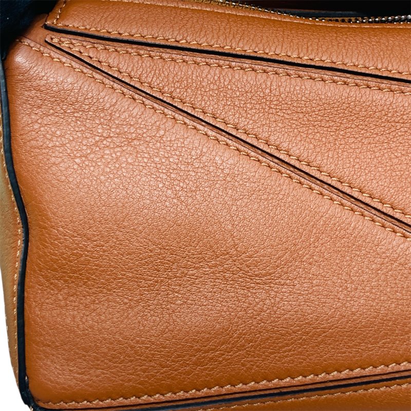 LOEWE 羅威 012128 Mini Puzzle bag 側背包 皮革 咖啡色 銀扣-20