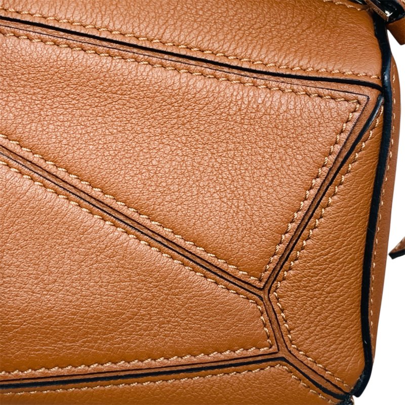 LOEWE 羅威 012128 Mini Puzzle bag 側背包 皮革 咖啡色 銀扣-23