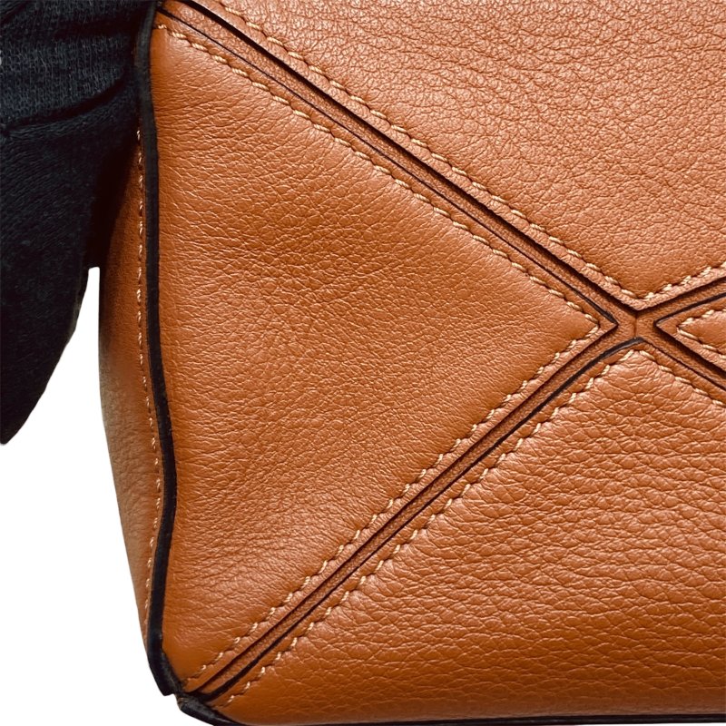LOEWE 羅威 012128 Mini Puzzle bag 側背包 皮革 咖啡色 銀扣-25