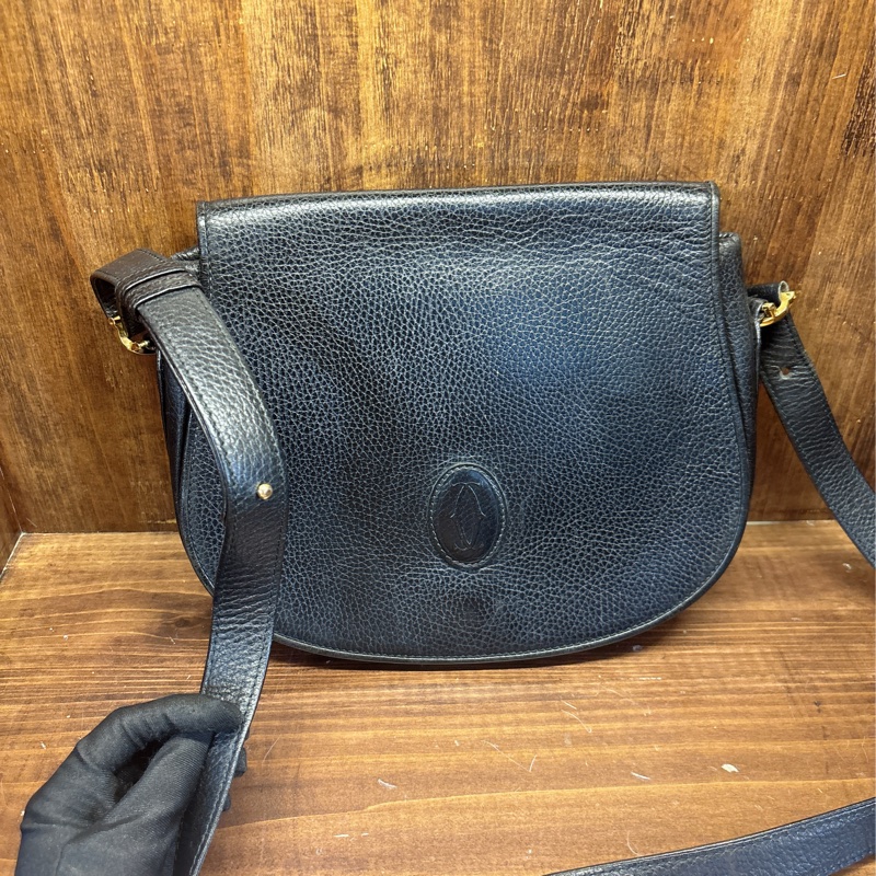 Cartier 黑色皮革斜挎包-0