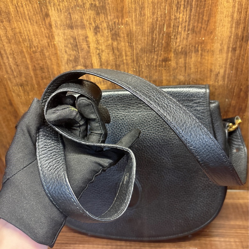 Cartier 黑色皮革斜挎包-1