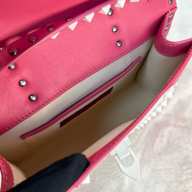 Valentino 鉚釘斜挎包粉色系搖滾風格飾釘元素時尚個性手提單肩包-8