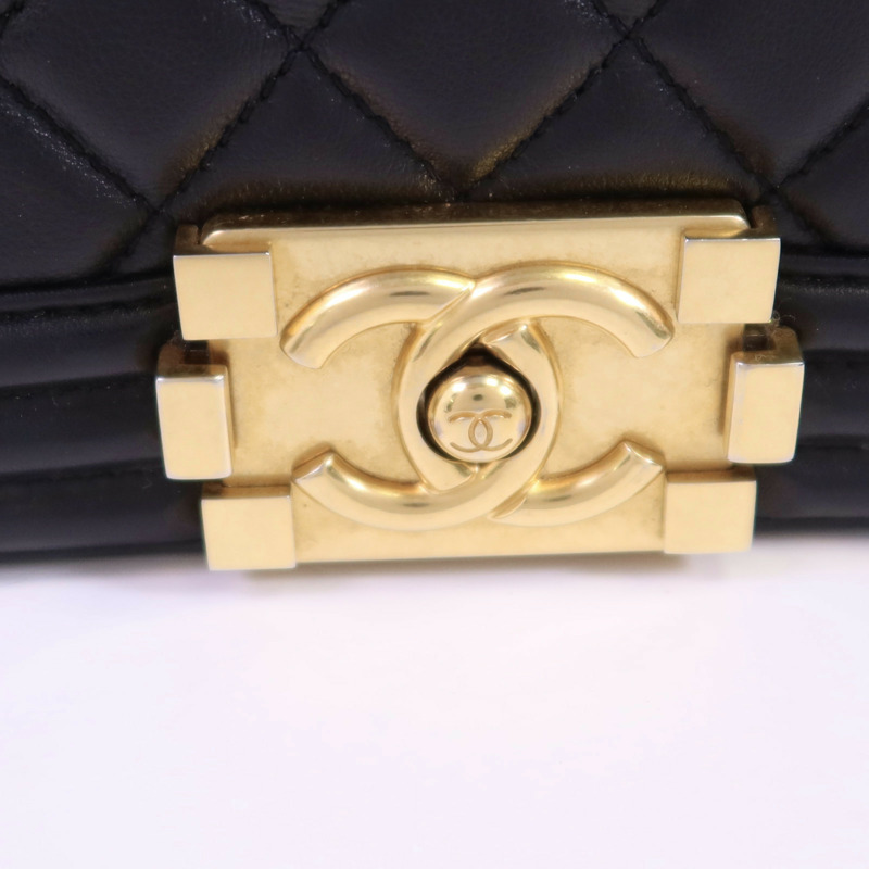 CHANEL 羊皮皮革Boy 25金扣鏈帶肩背袋-8