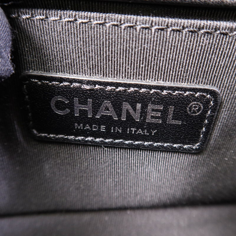 CHANEL 牛皮皮革Boy 20銀扣鏈帶肩背袋-5