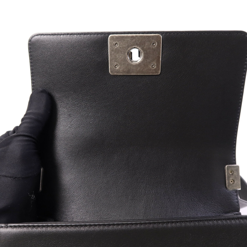 CHANEL 牛皮皮革Boy 20銀扣鏈帶肩背袋-15