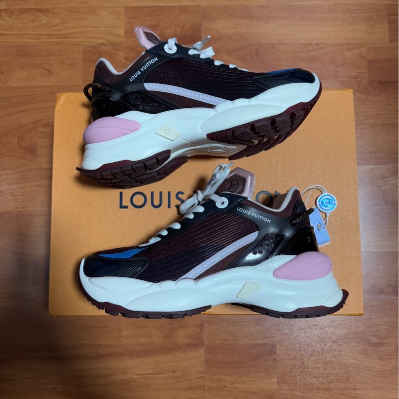 路易威登Lv Run 55老爹鞋 休閒女鞋 黑紅色 36碼-0