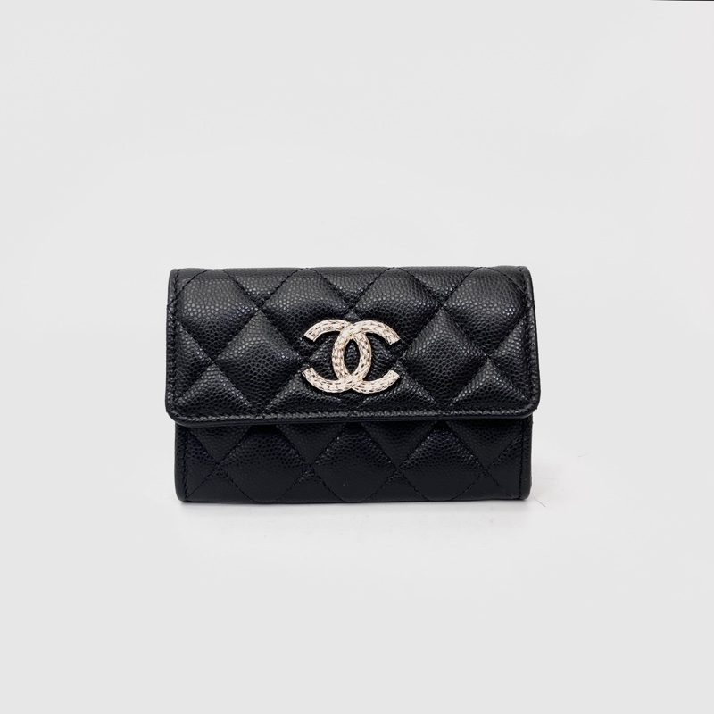 Chanel 黑荔枝皮波紋雙C logo下蓋零錢卡包-0