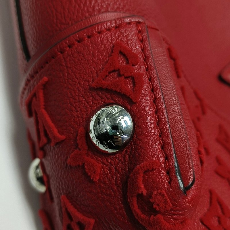 LOUIS VUITTON W紅色牛皮老花浮雕單肩包手提包銀色五金可拆卸肩帶-10
