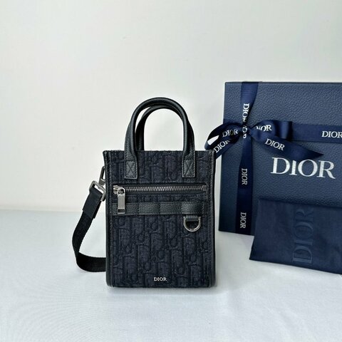 DIOR Safari黑緹花直式小包