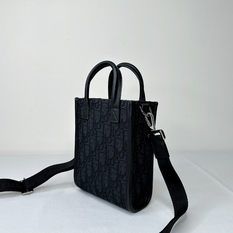 DIOR Safari黑緹花直式小包-4