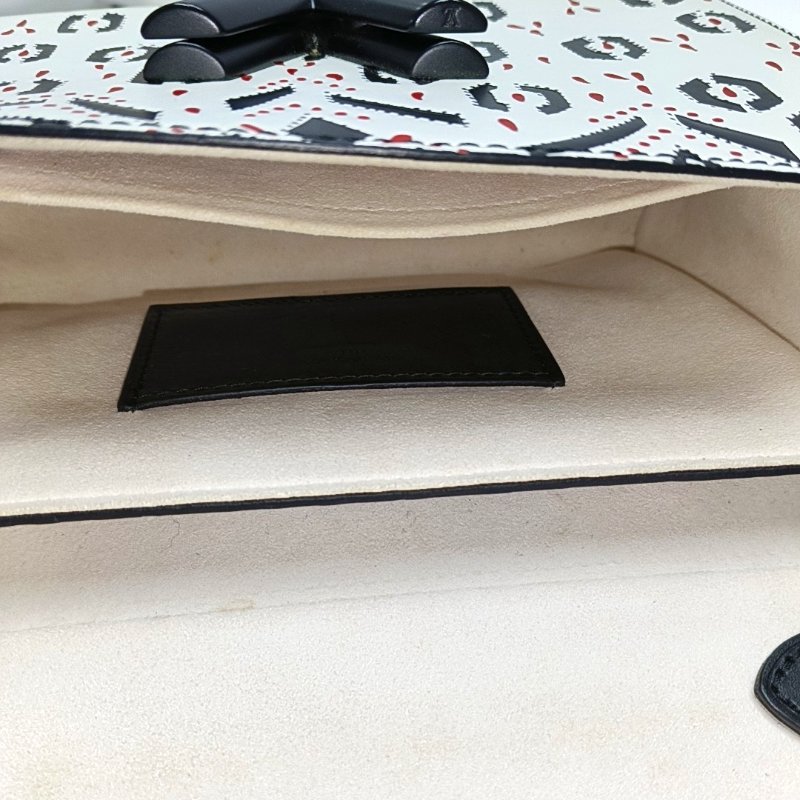 LOUIS VUITTON TWIST中號白色牛皮印花單肩包斜挎包黑色五金可拆卸肩帶-6