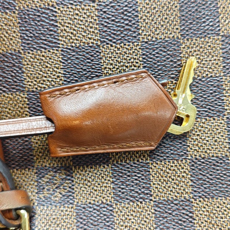 LOUIS VUITTON BELMONT棕色塗層帆布棋盤格手提包金色五金-15