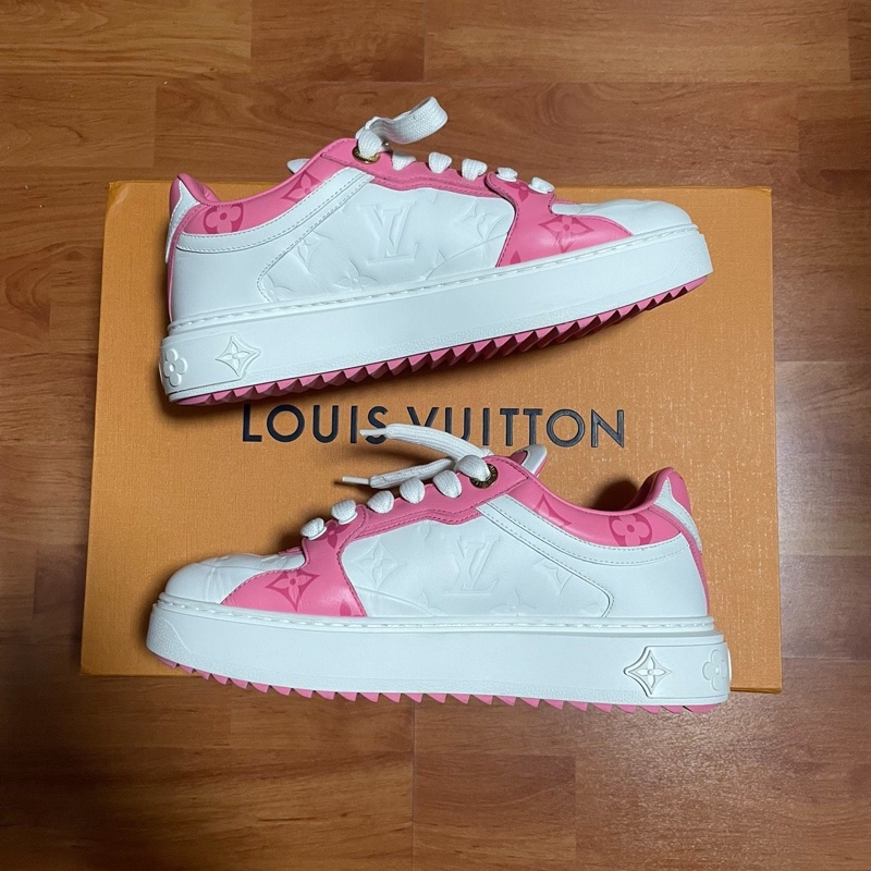 路易威登白粉色休閒鞋Lv Time Out滿印低幫板鞋36碼-1