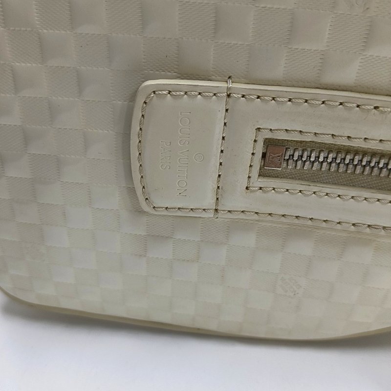LOUIS VUITTON SPEEDY CUBE 小號白色漆皮棋盤格波士頓包單肩包手提包斜挎包銀色五金可拆卸肩帶-11