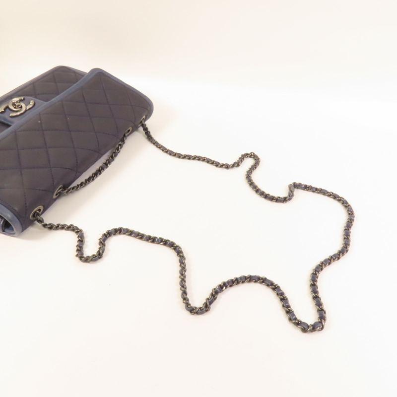 CHANEL 牛皮皮革Chain Sholder Bag銀扣肩背袋-4