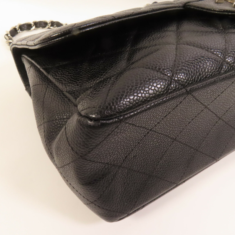 CHANEL 牛皮皮革Large Classic銀扣肩背袋-13