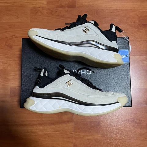 Chanel香奈兒雙C金標 低幫運動休閒鞋女款白色 37.5碼