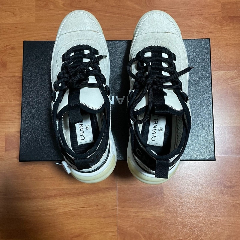 Chanel香奈兒雙C金標 低幫運動休閒鞋女款白色 37.5碼-3