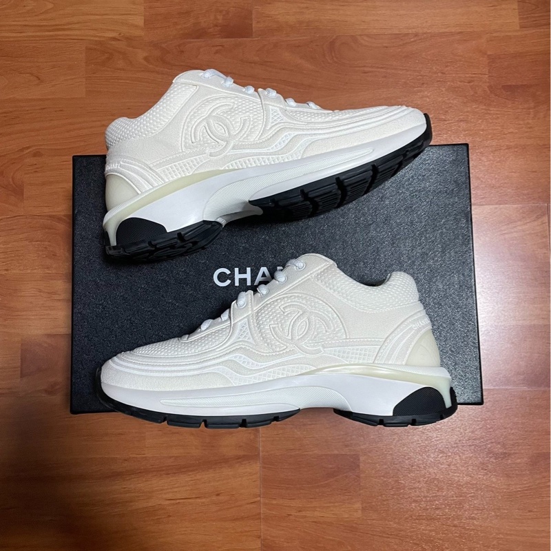 Chanel香奈兒24s徽標雙C運動鞋 白色大王 白色 37碼-0