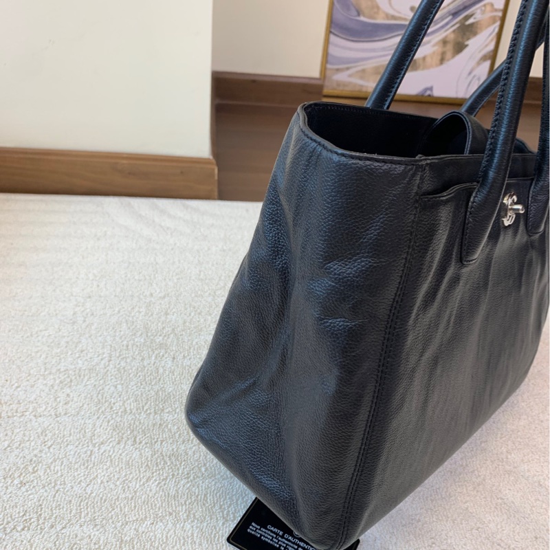 Chanel 香奈兒黑銀牛皮cerf 托特包-1