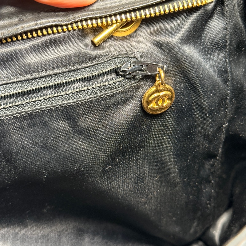 隨便甜賣chanel香奈兒24 K金 肩背托特包 很輕又好裝的實揹款-12