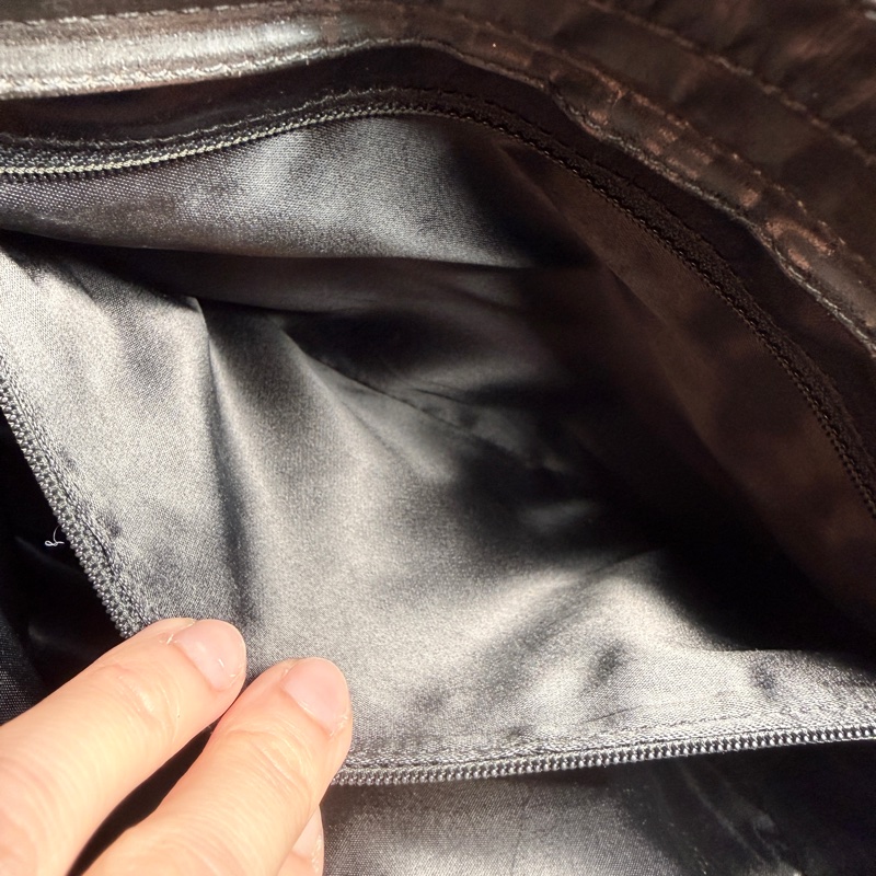 隨便甜賣chanel香奈兒24 K金 肩背托特包 很輕又好裝的實揹款-13