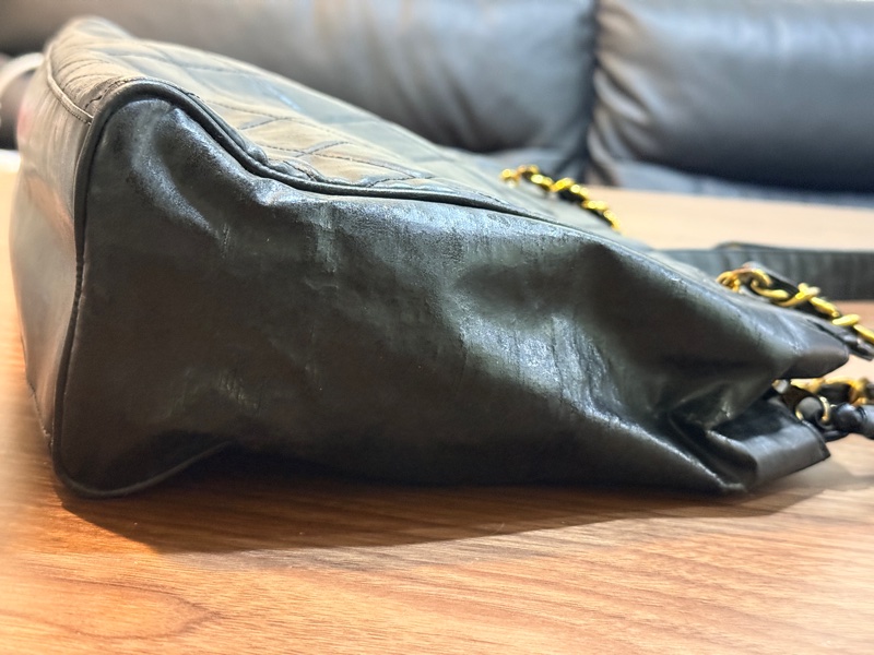 隨便甜賣chanel香奈兒24 K金 肩背托特包 很輕又好裝的實揹款-35