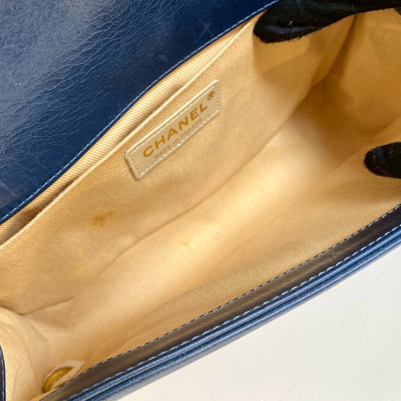 CHANEL BOY 25cm 午夜藍 仿舊 金鏈 油蠟 牛皮 肩背 斜背 口蓋包 A67086-4