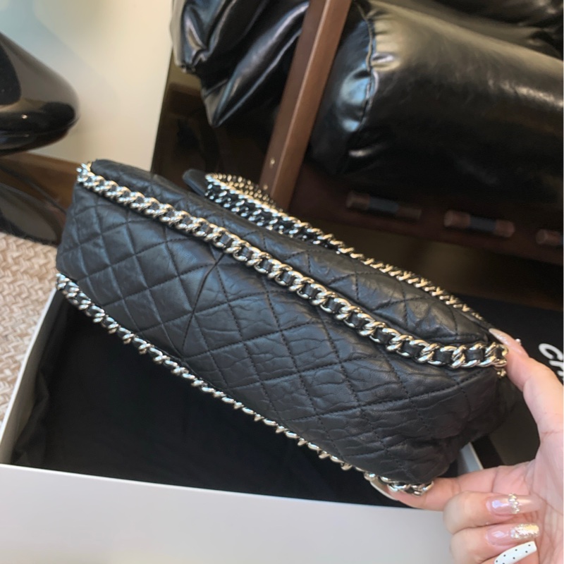 Chanel香奈兒XXL黑銀多鏈條滾邊cf機場包-8
