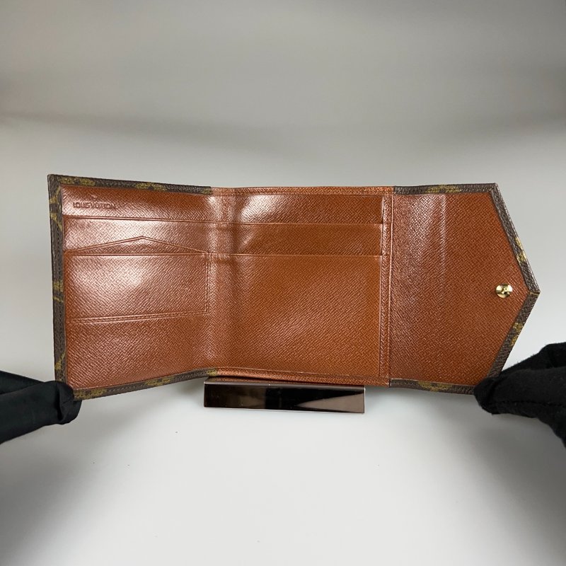 LV M5801 咖啡水波紋三折短夾-7