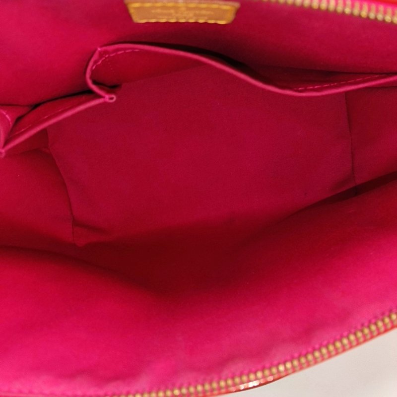 LOUIS VUITTON BELLEVUE橘粉色漆皮老花壓紋手提包金色五金-6