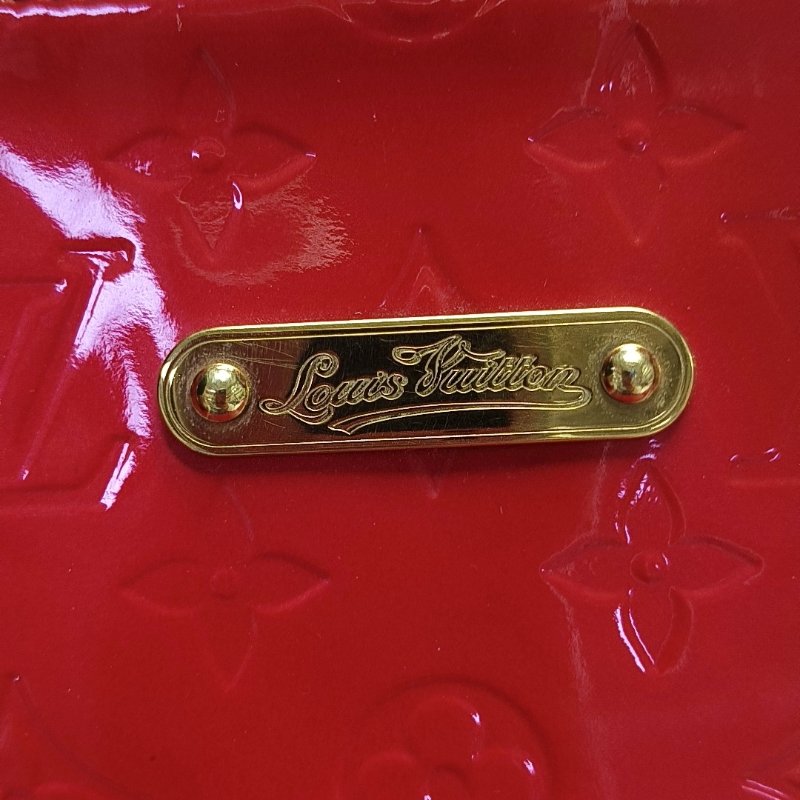 LOUIS VUITTON BELLEVUE橘粉色漆皮老花壓紋手提包金色五金-7