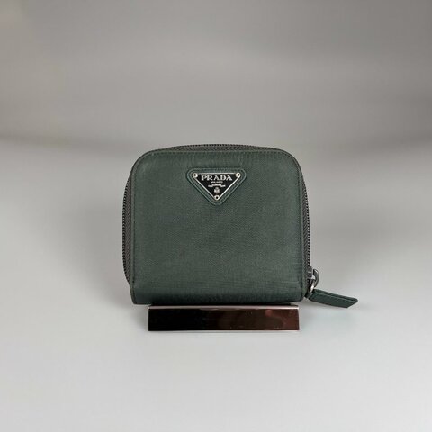 PRADA 墨綠尼龍釦式短夾